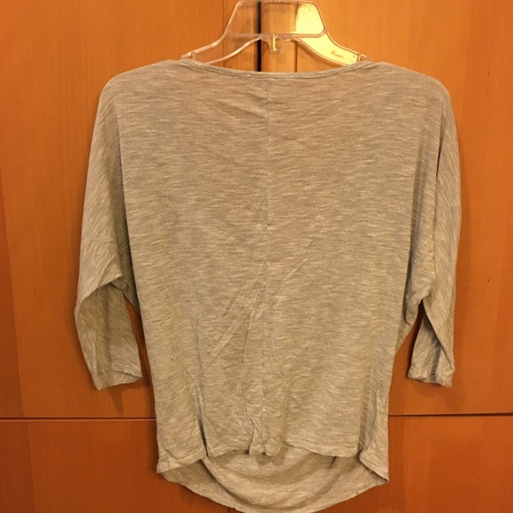 blouse - Picture 2 of 2